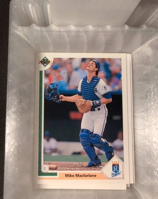 1991 Upper Deck #570 Mike Macfarlane — front