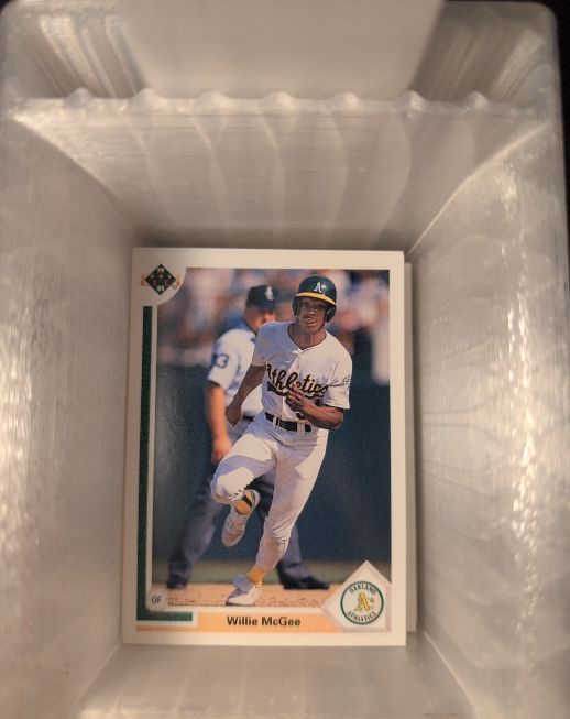 1991 Upper Deck #584 Willie McGee — front