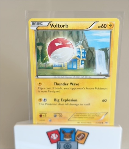 2015 Pokémon Roaring Skies #21 Voltorb — front