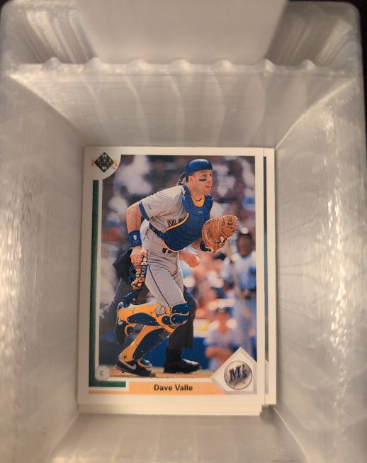 1991 Upper Deck #595 Dave Valle — front