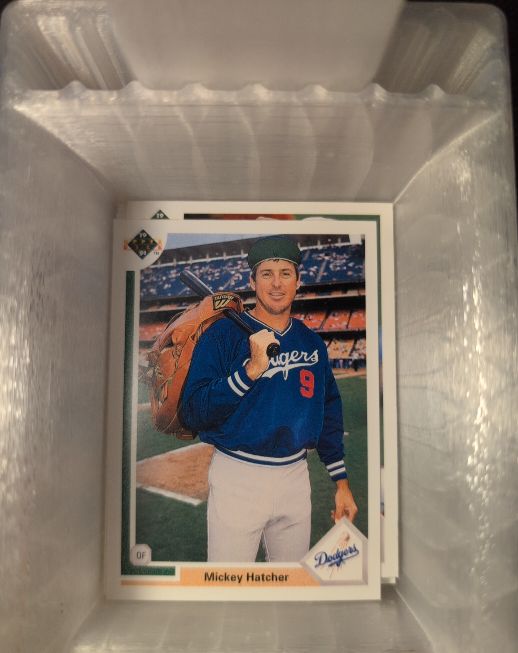 1991 Upper Deck Mickey Hatcher — front