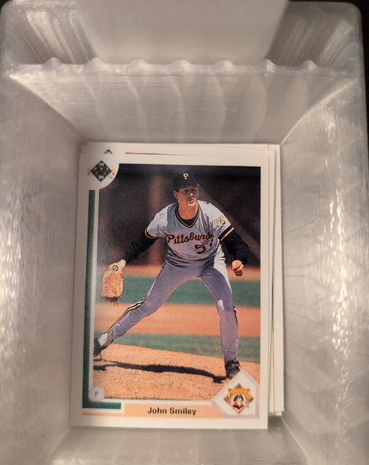 1991 Upper Deck #669 John Smiley — front