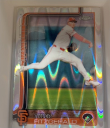 2025 Topps Chrome #30 Tyler Fitzgerald RayWave Refractor — front
