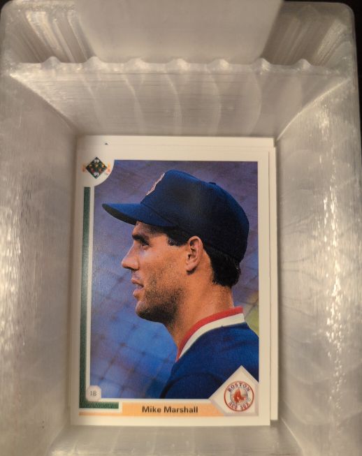 1991 Upper Deck #18 Mike Marshall — front