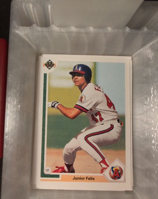 1991 Upper Deck #711 Junior Felix — front