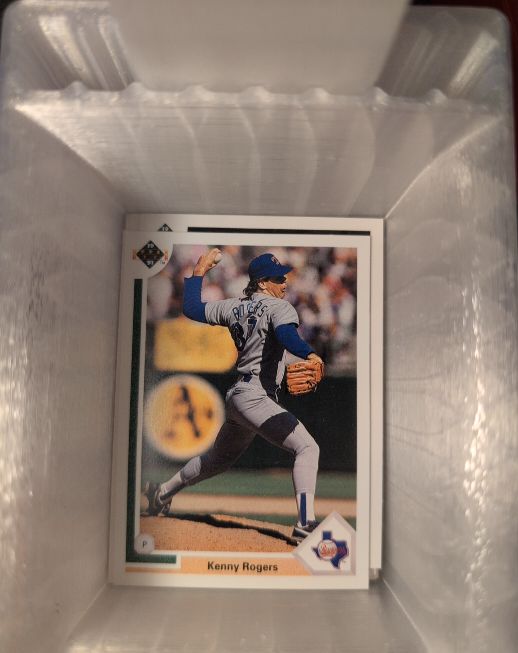 1990 Upper Deck #909 Kenny Rogers — front