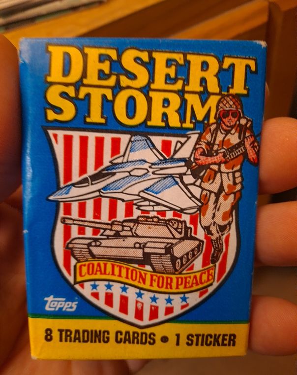 1991 Topps Desert Storm Victory Series Trading Card Pack — front