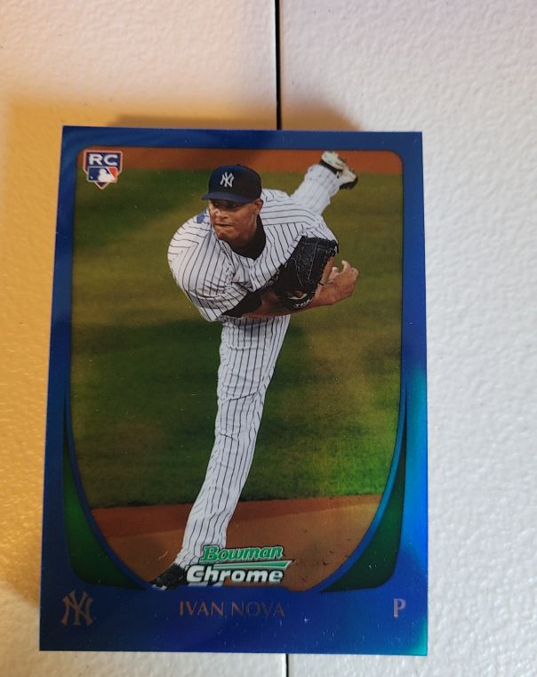 2011 Bowman Chrome #204 Ivan Nova — front