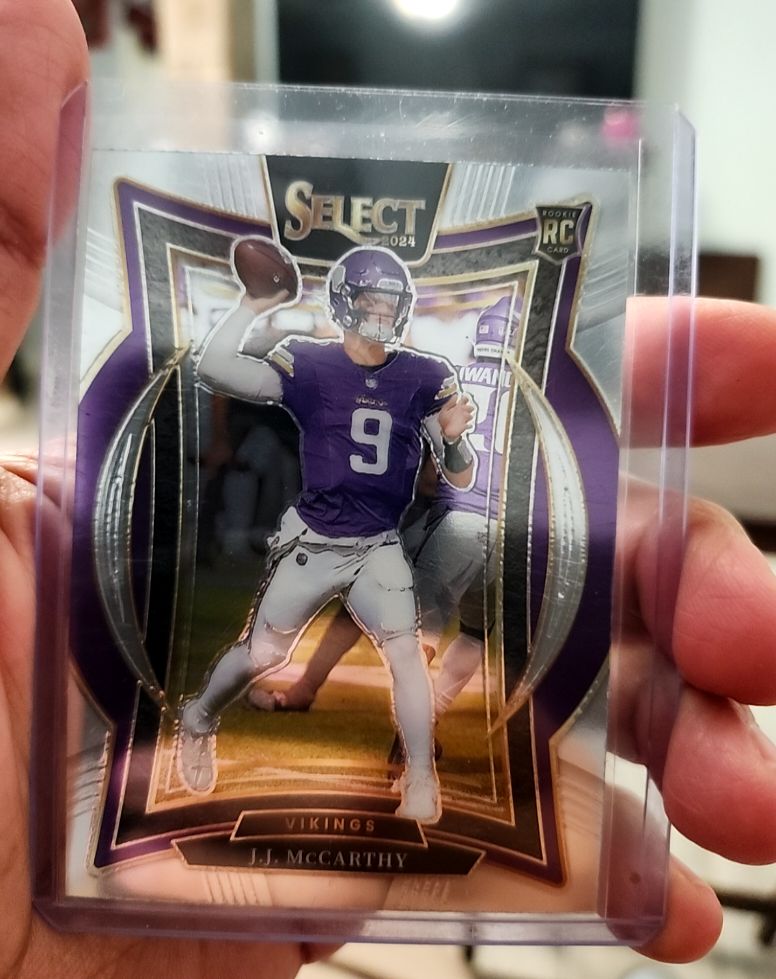 2024 Panini Select Concourse #24 J.J. McCarthy — front