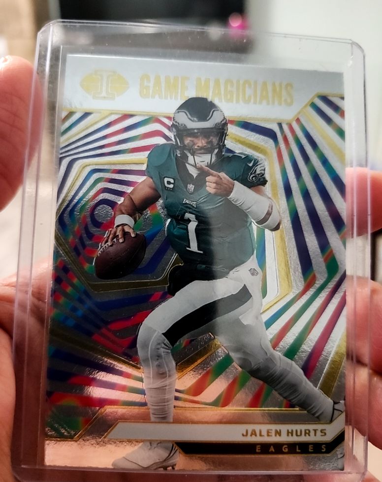 2024 Panini Illusions #8 Jalen Hurts — front