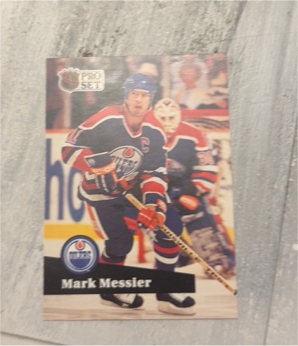 1991-92 Pro Set #74 Mark Messier — front