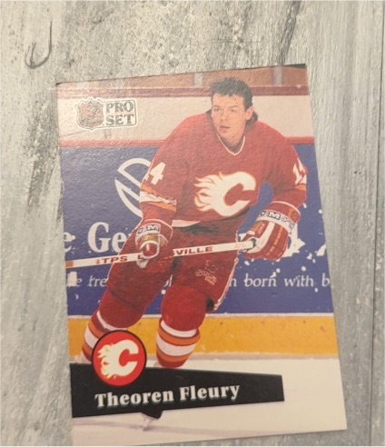 1991-92 Pro Set #28 Theoren Fleury — front