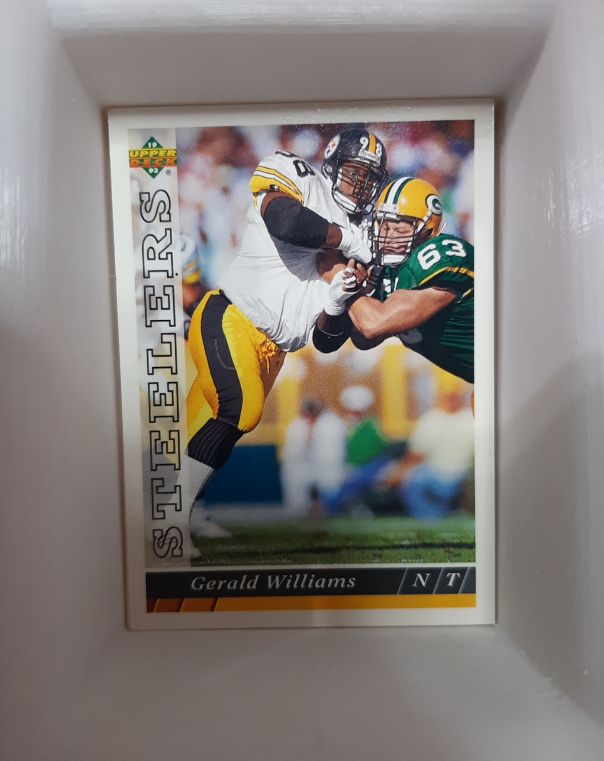 1993 Upper Deck #19 Gerald Williams — front