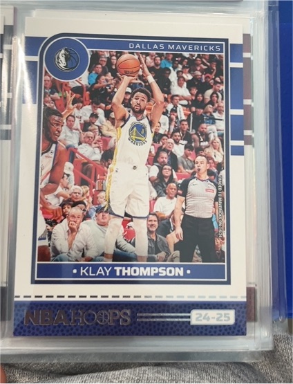 2021 NBA Hoops #24 Klay Thompson — front