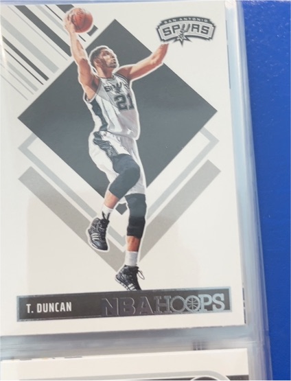 2020 Panini NBA Hoops #21 Tim Duncan — front