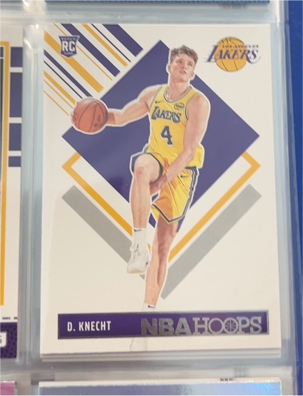 2022 NBA Hoops #4 D. Knecht — front