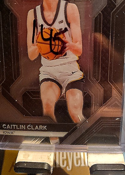 2022-23 Panini Prizm #145 Caitlin Clark — front