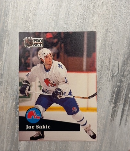 1990 Pro Set #1 Joe Sakic — front