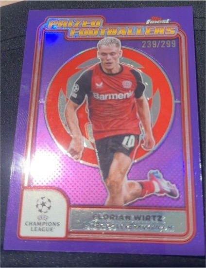 2022 Topps Finest Prized Footballers #239 Florian Wirtz — front