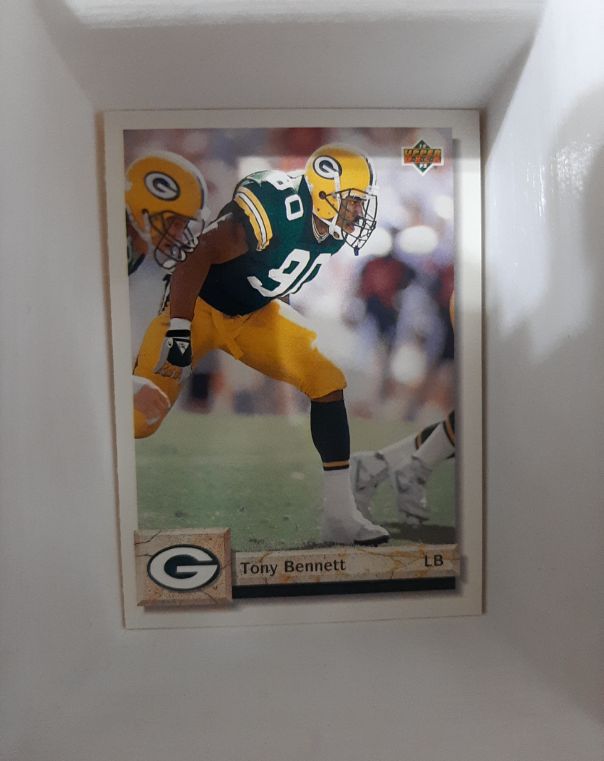 1991 Upper Deck #90 Tony Bennett — front