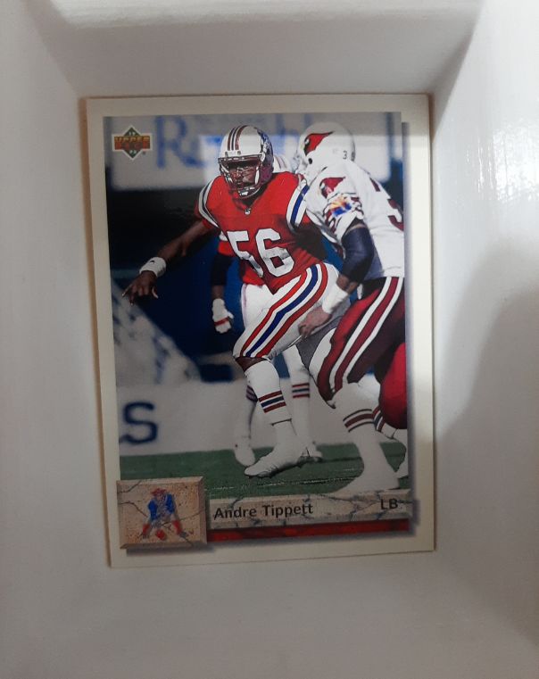 1991 Upper Deck #56 Andre Tippett — front