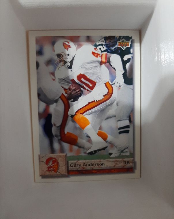 1991 Upper Deck #2 Gary Anderson — front