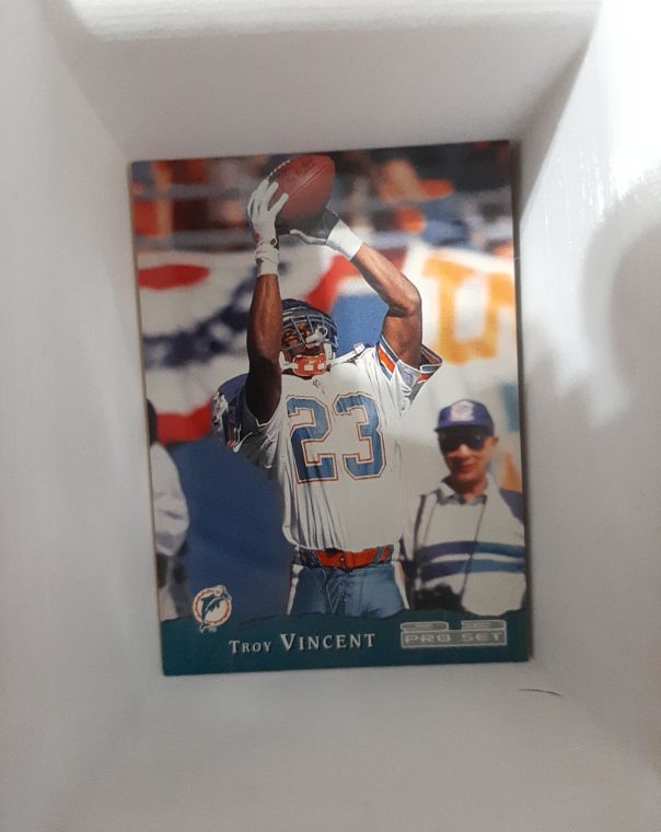 1990 Pro Set #23 Troy Vincent — front