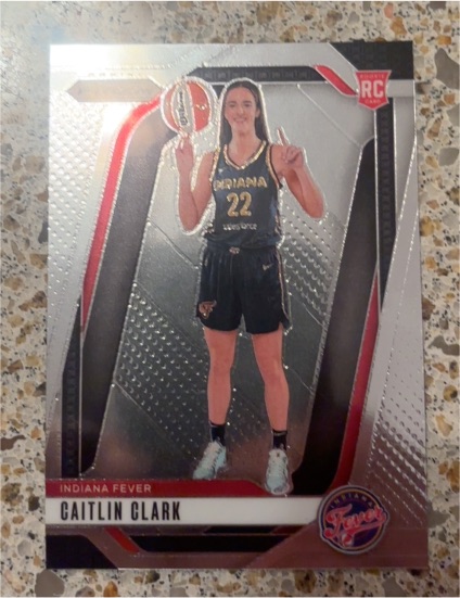 2023 Panini WNBA Prizm #22 Caitlin Clark — front