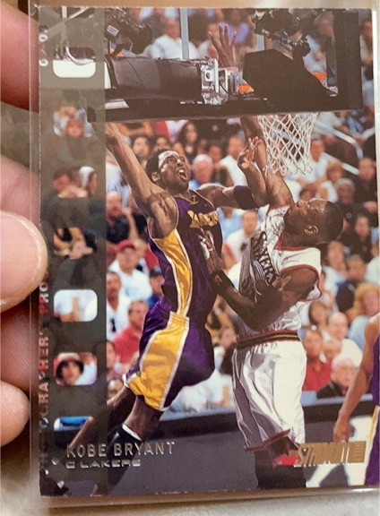 1996 SkyBox Starbreaker #S1 Kobe Bryant — front