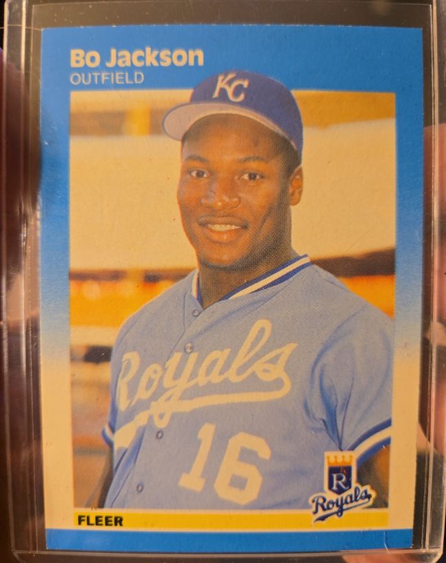 1987 Fleer #16 Bo Jackson — front