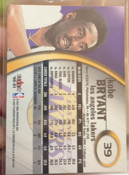 2000 Fleer #39 Kobe Bryant — front