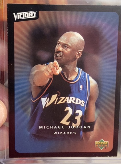 2000 Upper Deck Victory #VICT-23 Michael Jordan — front
