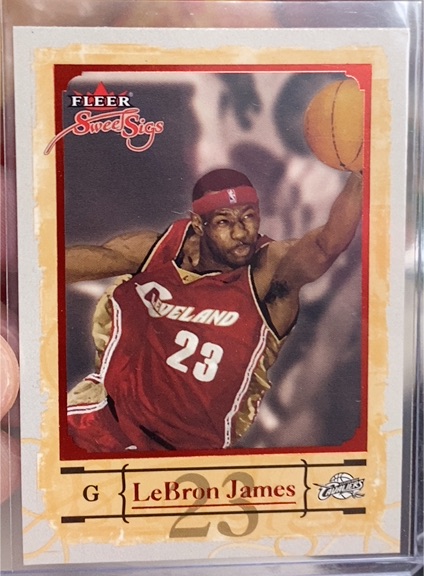 2003 Fleer Sweet Sigs #23 LeBron James — front