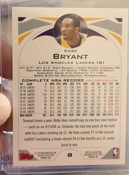 2004 Topps #8 Kobe Bryant — front