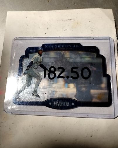 1996 Upper Deck SPx #KG1 Ken Griffey Jr. Commemorative Die Cut Hologram — front