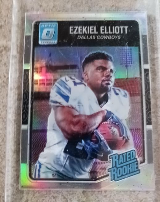 2016 Donruss Optic #168 Ezekiel Elliott — front
