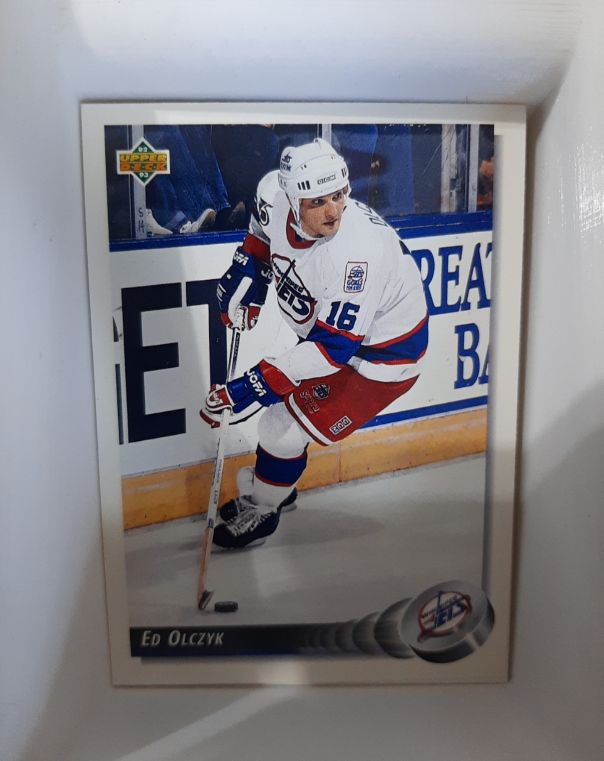 1992-93 Upper Deck #211 Ed Olczyk — front