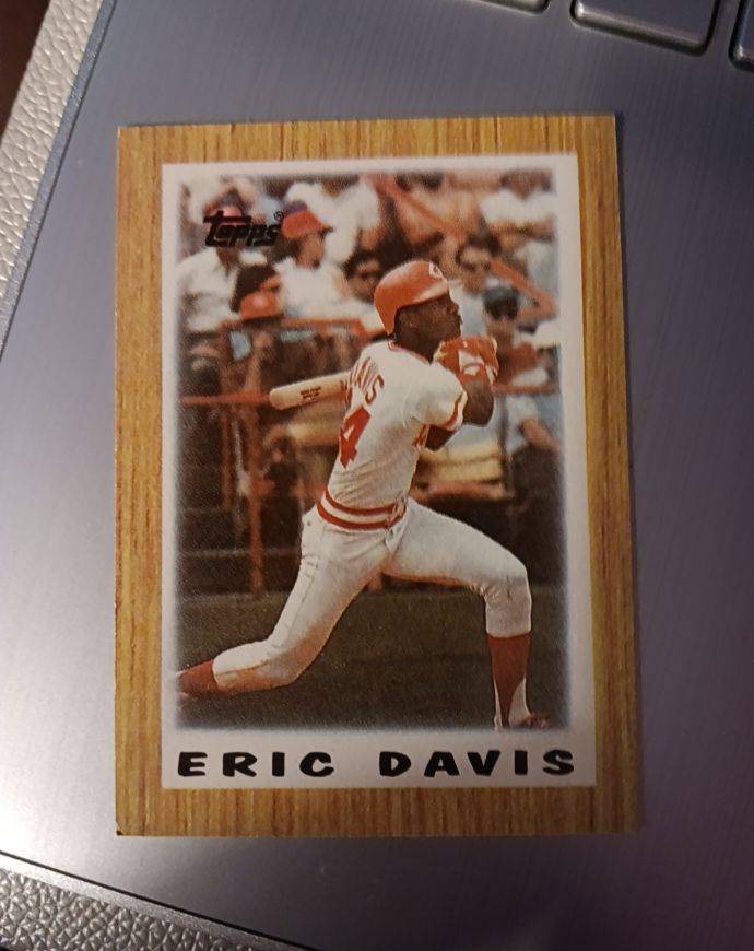 1987 Topps Major League Leaders Minis #4 Eric Davis — front