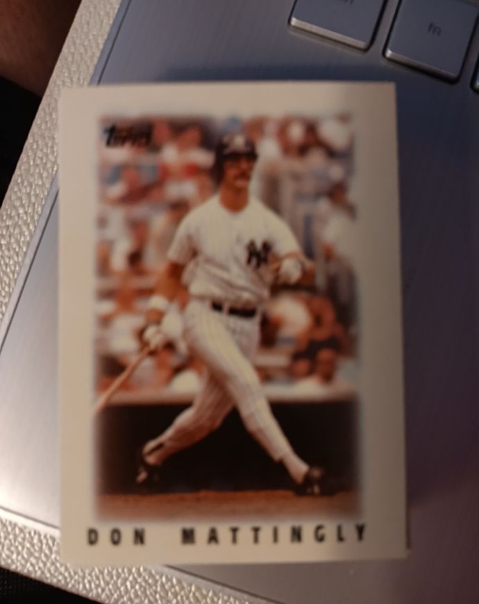 1986 Topps Major League Leaders Minis #28 Don Mattingly — front
