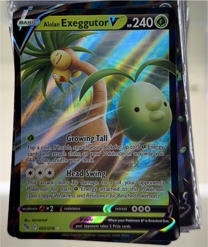 2022 Pokémon GO #005 Alolan Exeggutor V — front