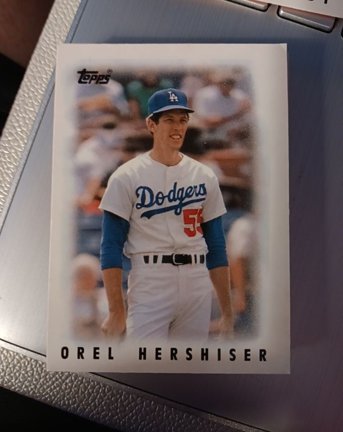 1986 Topps Mini Leaders #45 Orel Hershiser — front