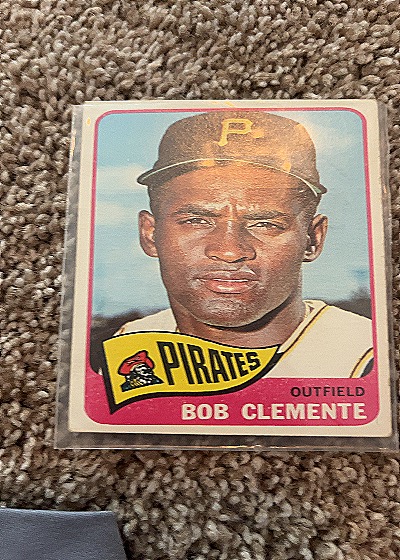 1965 Topps #160 Roberto Clemente — front