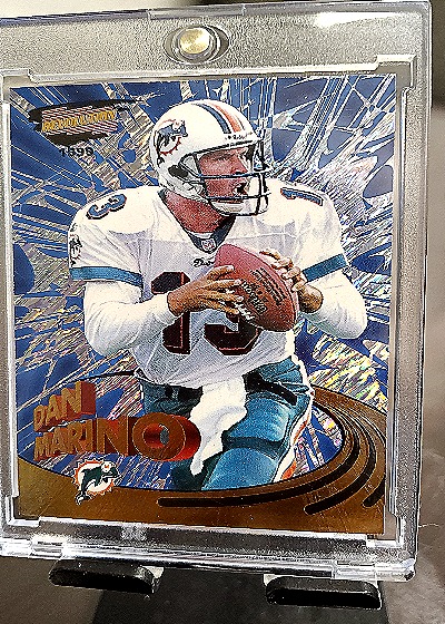 1999 Pacific Revolution #92 Dan Marino — front