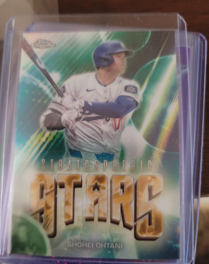 2024 Topps Chrome Update #SSC-6 Shohei Ohtani Stratospheric Stars — front