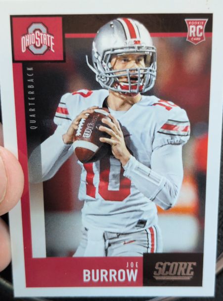 2020 Panini Score #438 Joe Burrow Rookie Card — front