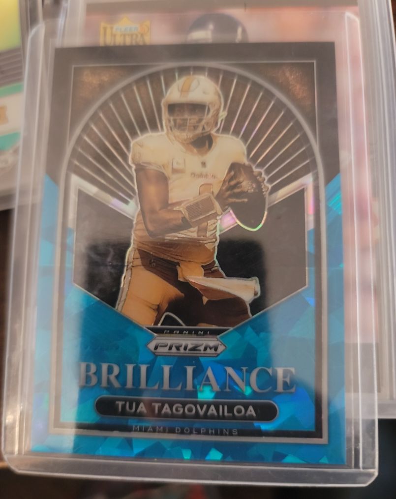 2022 Panini Prizm #B-19 Tua Tagovailoa Brilliance — front