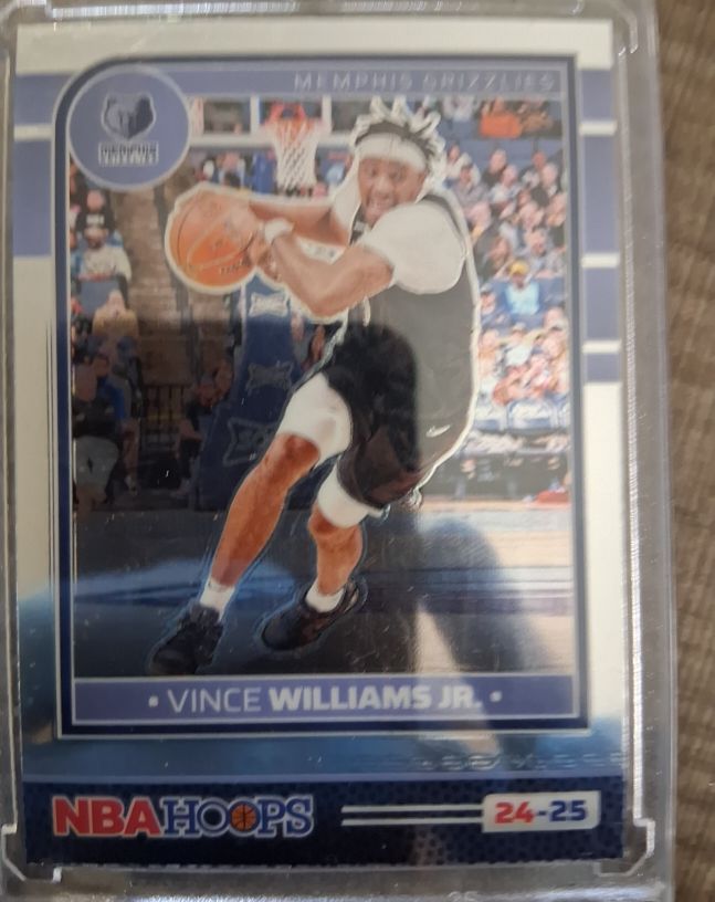 2024-25 Panini NBA Hoops #30 Vince Williams Jr. — front