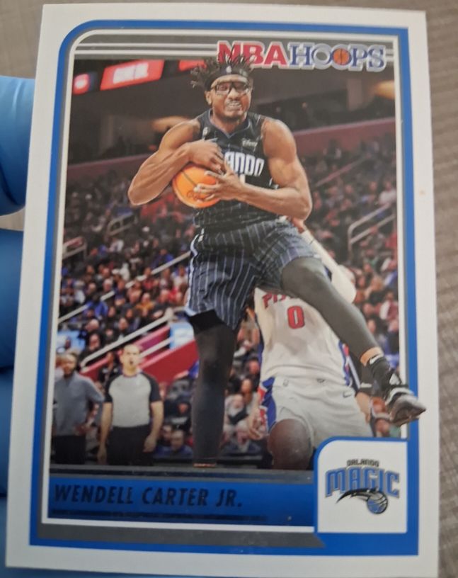 2023-24 Panini NBA Hoops #11 Wendell Carter Jr. — front