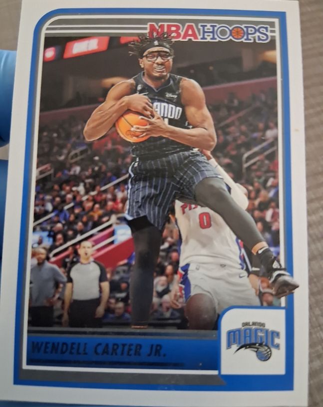 2023-24 Panini NBA Hoops #11 Wendell Carter Jr. — front