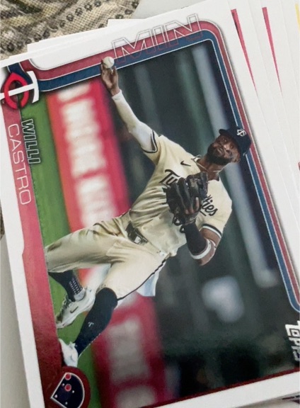 2025 Topps #155 Willi Castro — front